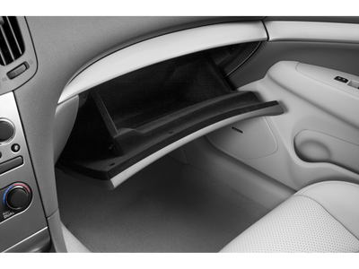 2015 INFINITI Q40 Base