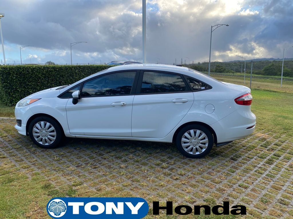 2016 Ford Fiesta S