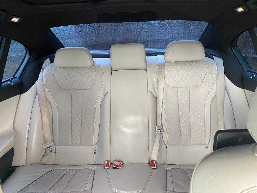 2017 BMW 7 Series 740i