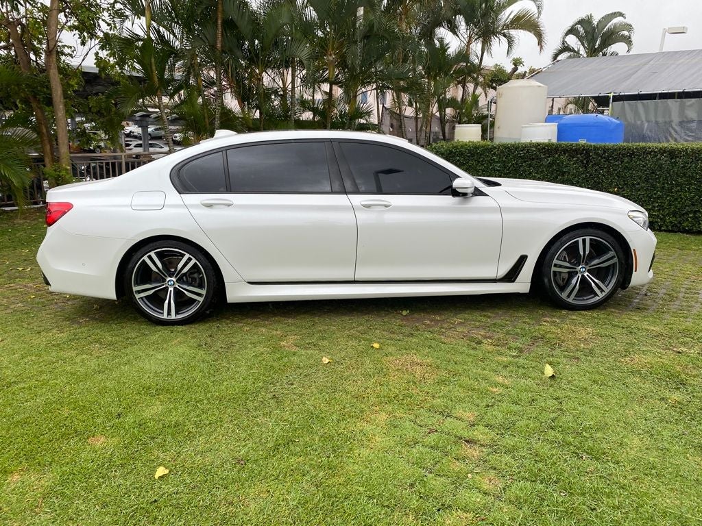 2017 BMW 7 Series 740i
