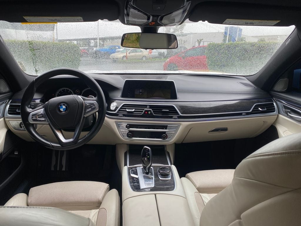 2017 BMW 7 Series 740i