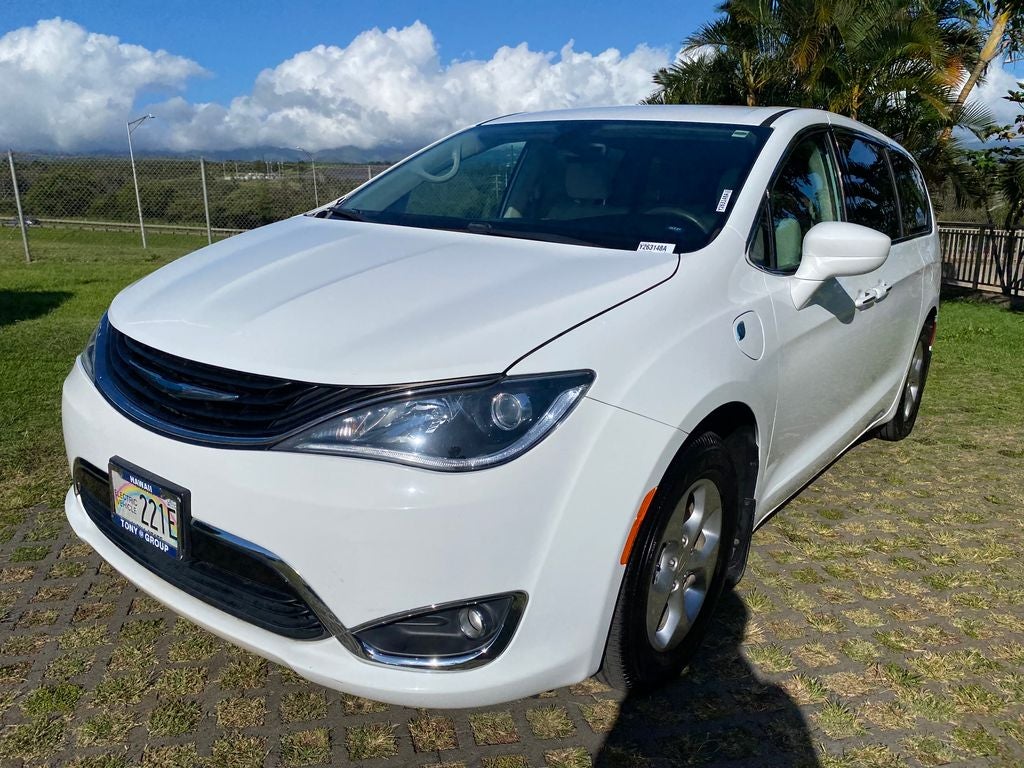 2018 Chrysler Pacifica Hybrid Touring Plus