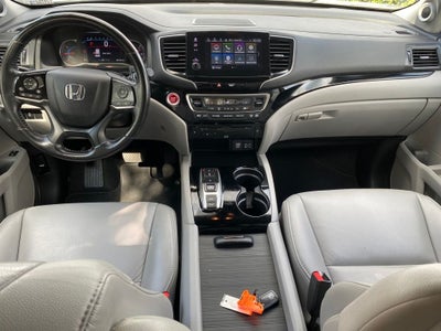 2020 Honda Pilot Touring 8 Passenger