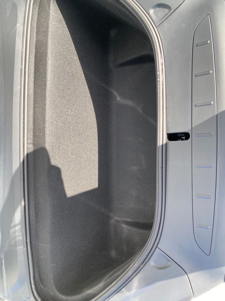 2023 Tesla Model X Base