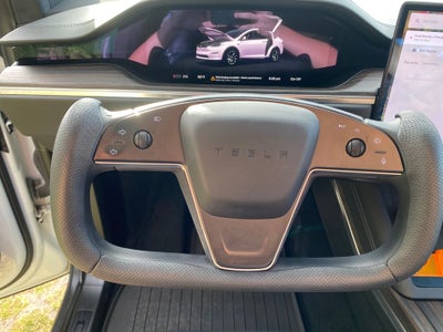 2023 Tesla Model X Base