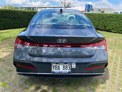 2025 Hyundai Elantra SE