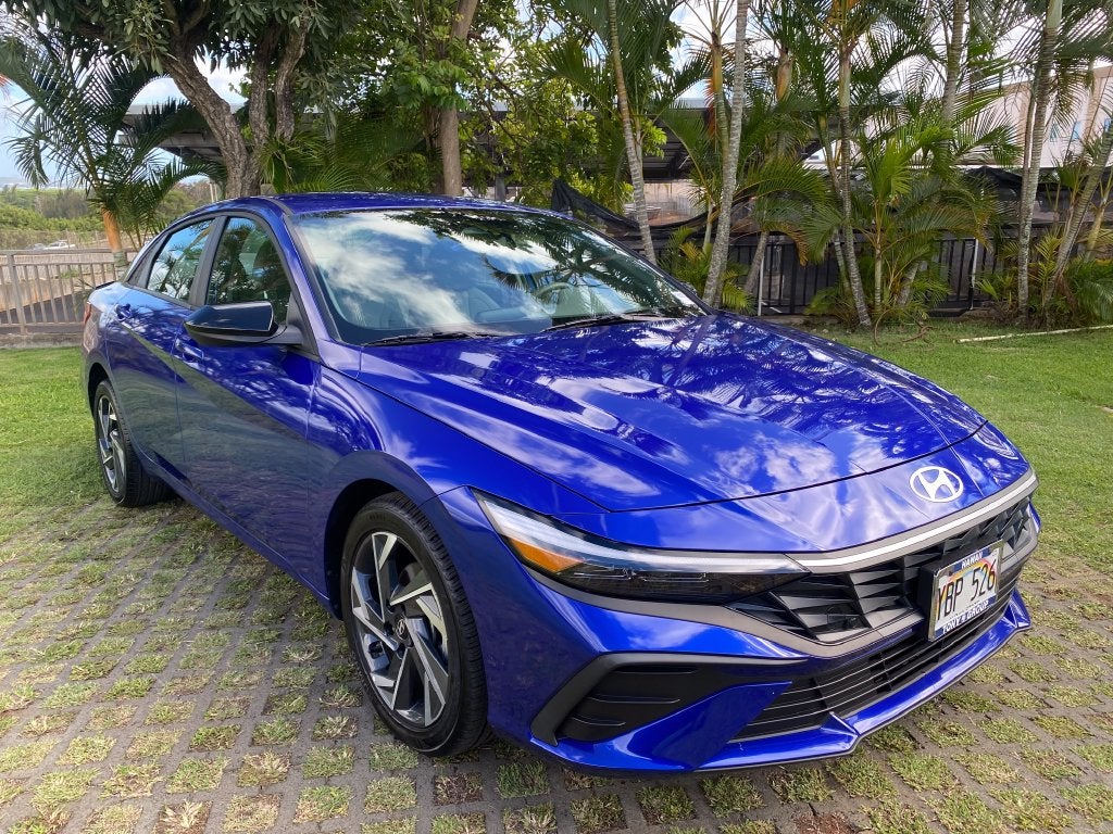 2025 Hyundai Elantra SEL Sport
