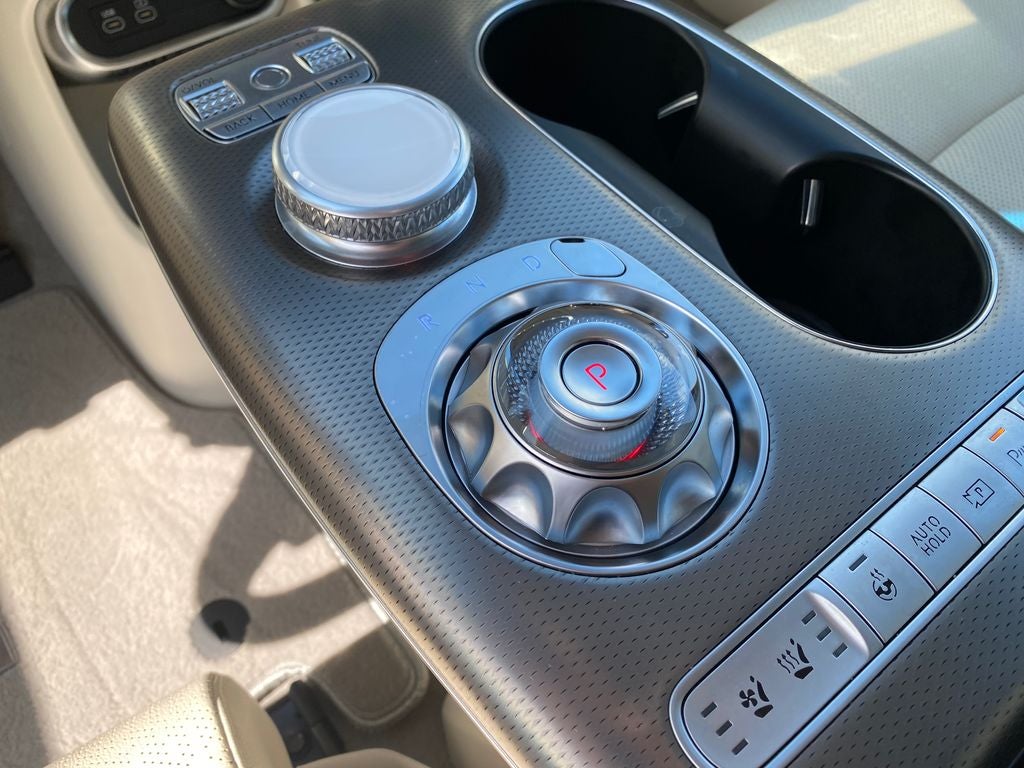 2023 Genesis GV60 Advanced