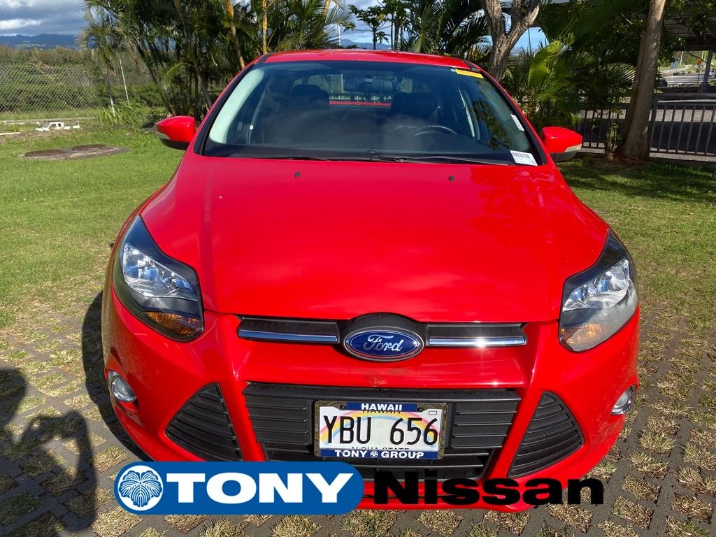 Used 2014 Ford Focus SE with VIN 1FADP3F24EL421299 for sale in Waipahu, HI