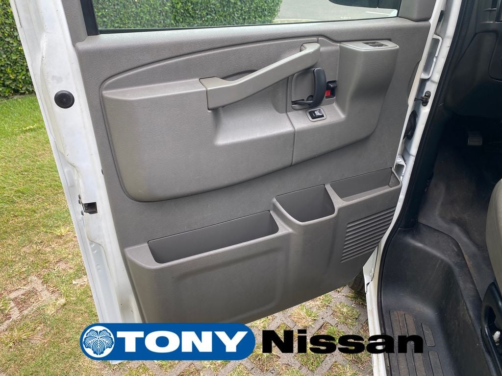 2017 Chevrolet Express Passenger LS Passenger