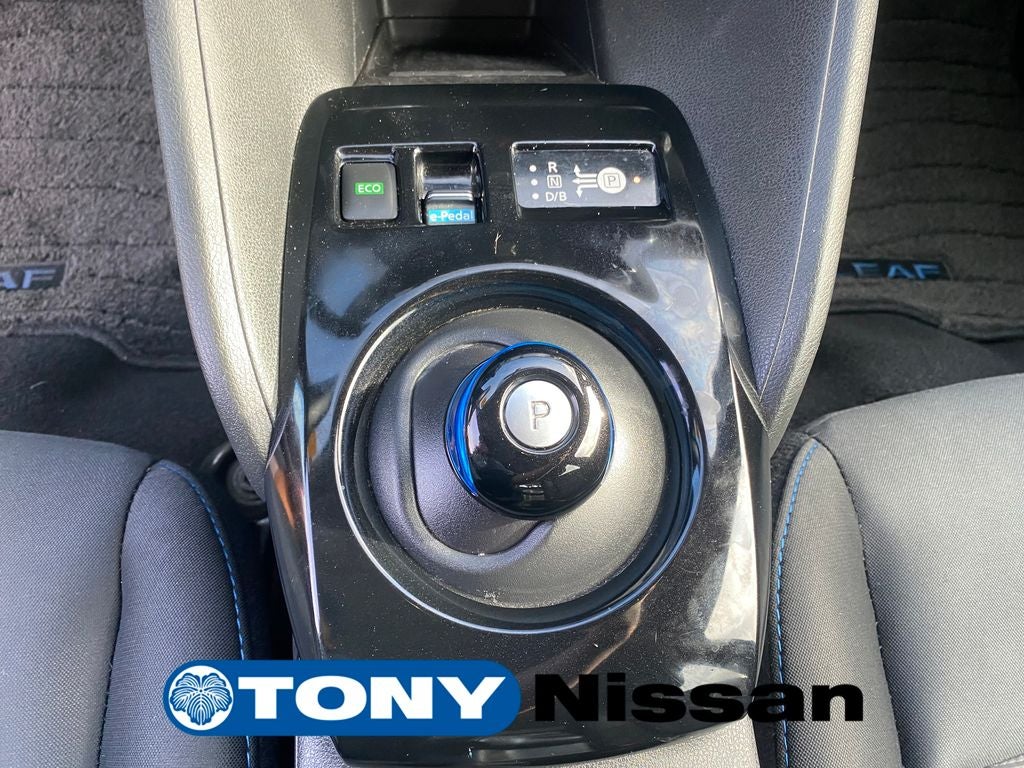 2018 Nissan LEAF SV