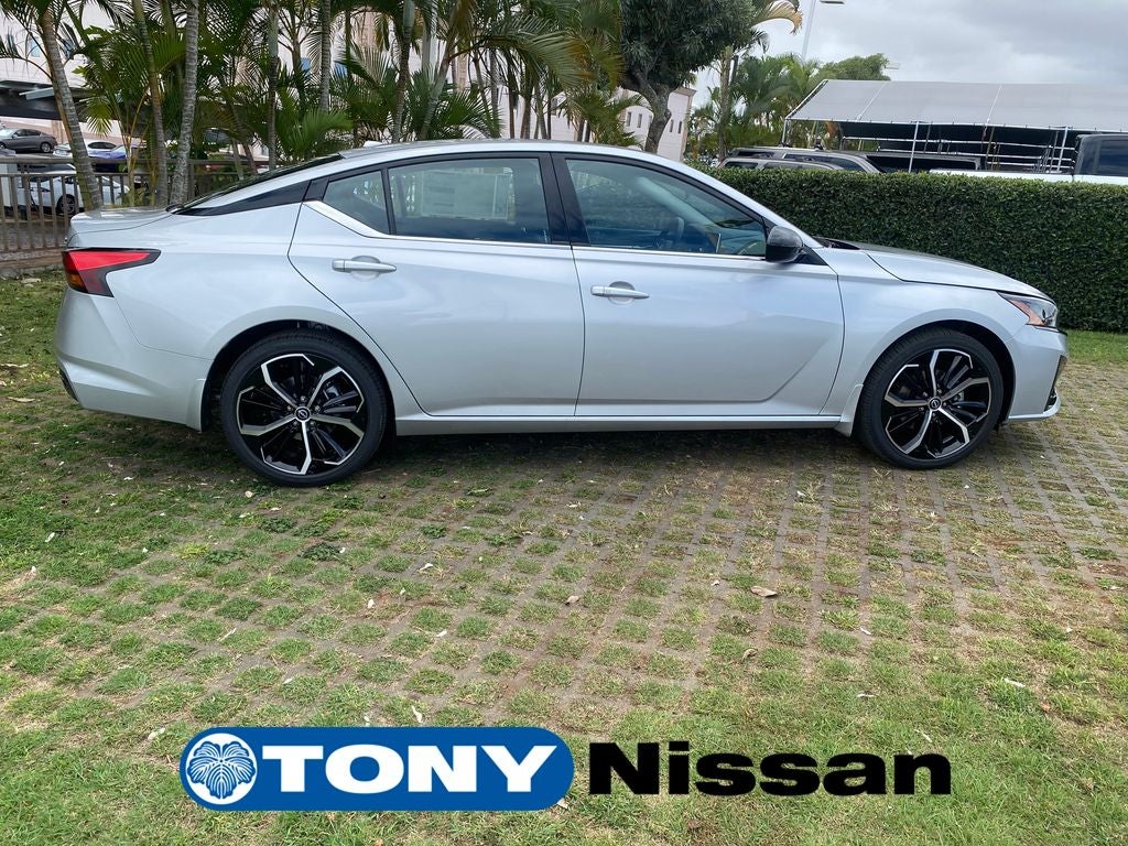 2025 Nissan Altima 2.5 SR