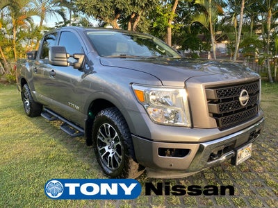 2023 Nissan Titan SV