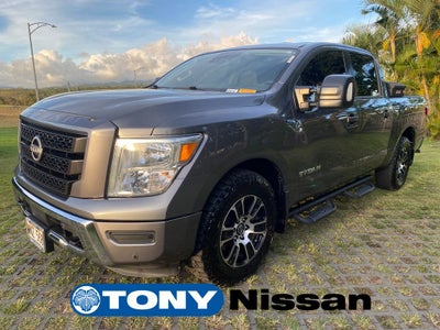 2023 Nissan Titan SV