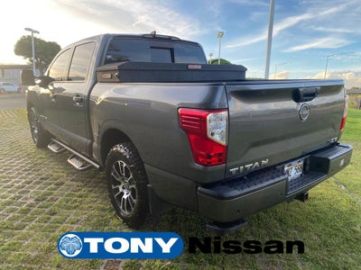 2023 Nissan Titan SV