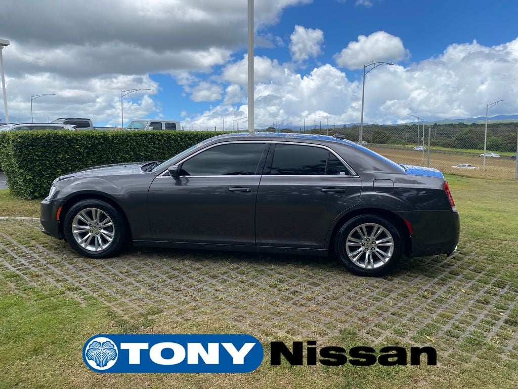 2020 Chrysler 300 Touring