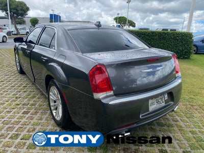 2020 Chrysler 300 Touring
