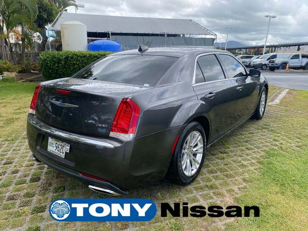 2020 Chrysler 300 Touring