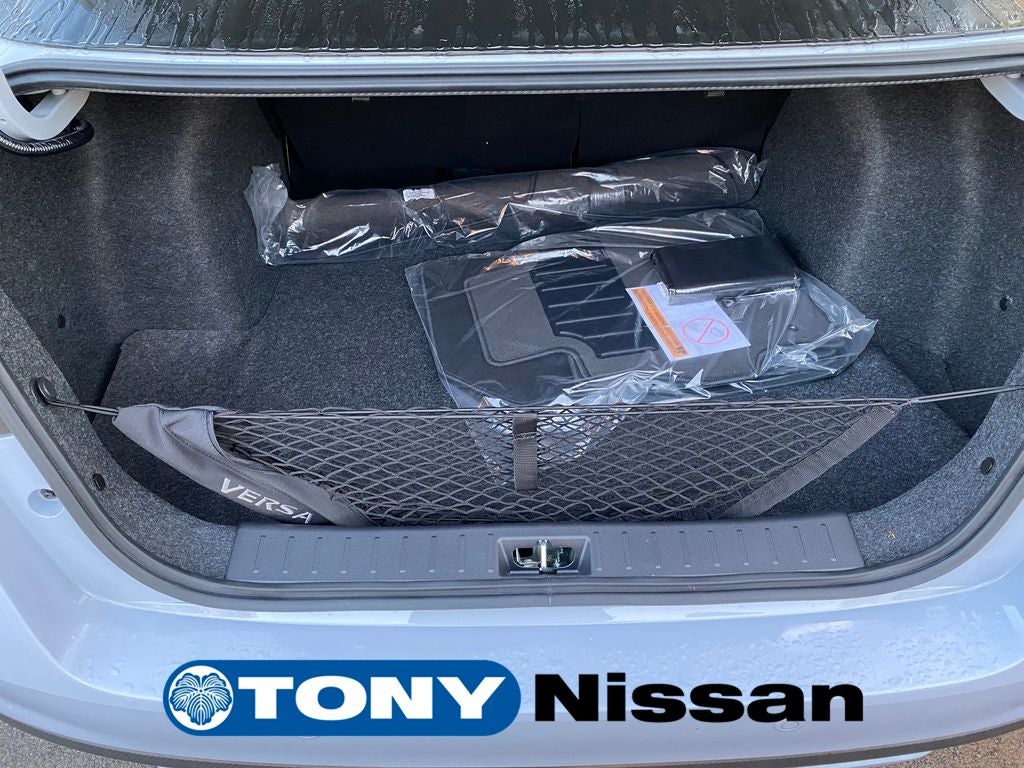 2025 Nissan Versa 1.6 SV