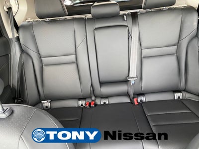 2026 Nissan Rogue Dark Armor