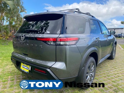 2026 Nissan Pathfinder SV