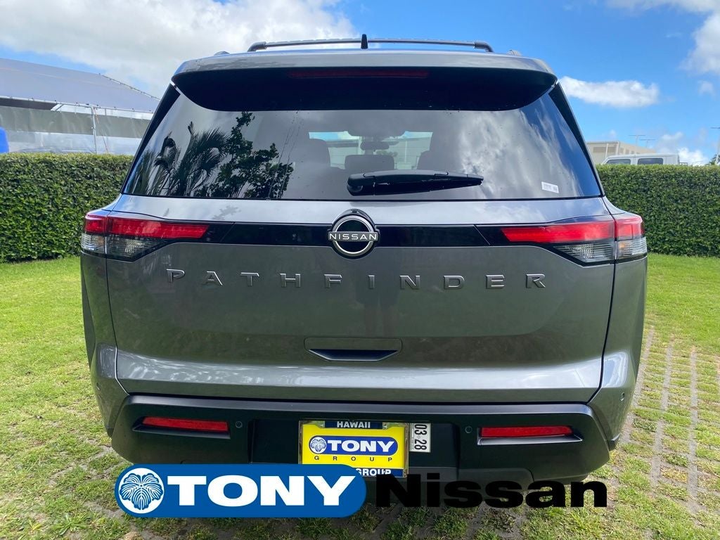 2026 Nissan Pathfinder SV