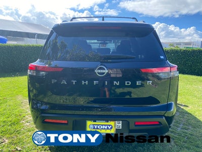 2026 Nissan Pathfinder SV