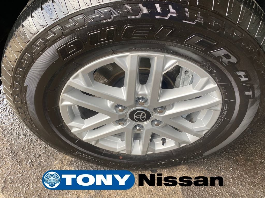 2024 Toyota Tundra SR5