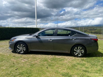 2022 Nissan Altima Base