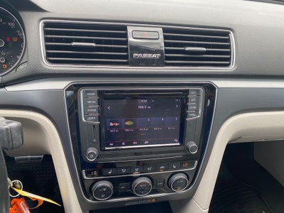 2018 Volkswagen Passat Base