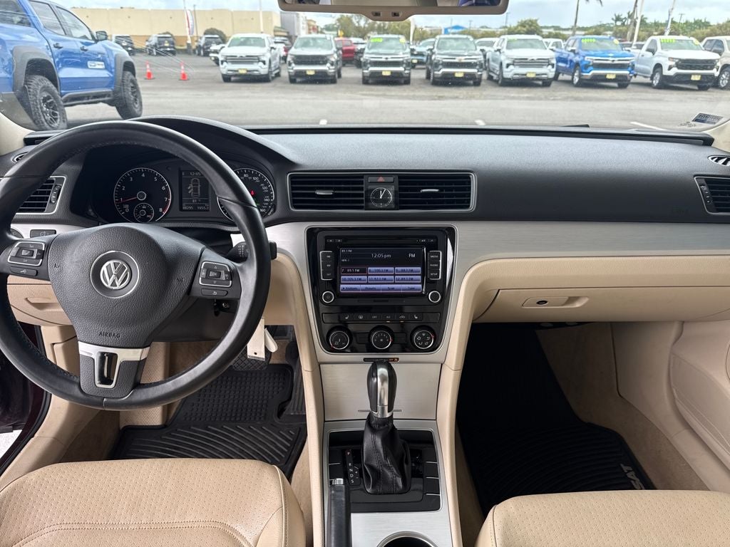 2013 Volkswagen Passat Base