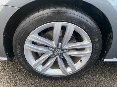 2017 Volkswagen Passat Base