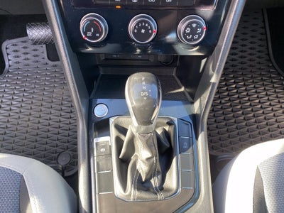 2025 Volkswagen Taos Base