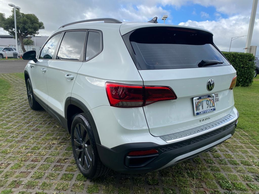 2023 Volkswagen Taos Base