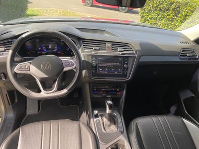 2023 Volkswagen Tiguan Base