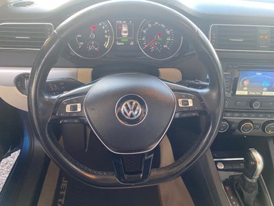 2015 Volkswagen Jetta Hybrid Base