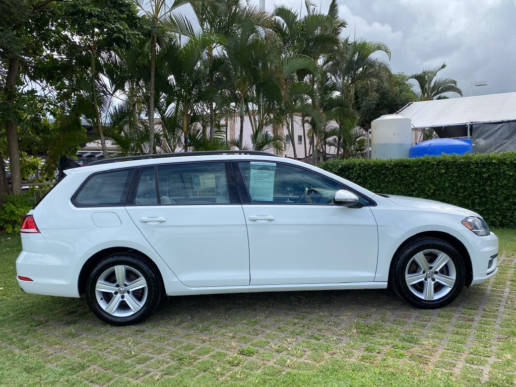 2018 Volkswagen Golf SportWagen Base