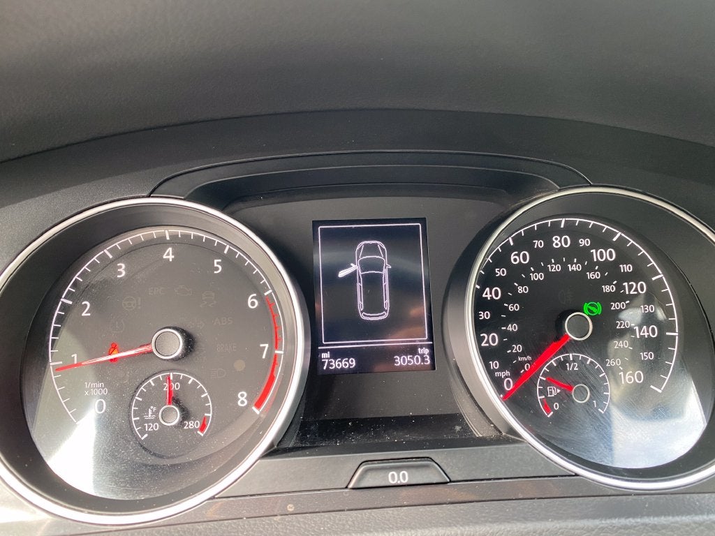2018 Volkswagen Golf SportWagen Base