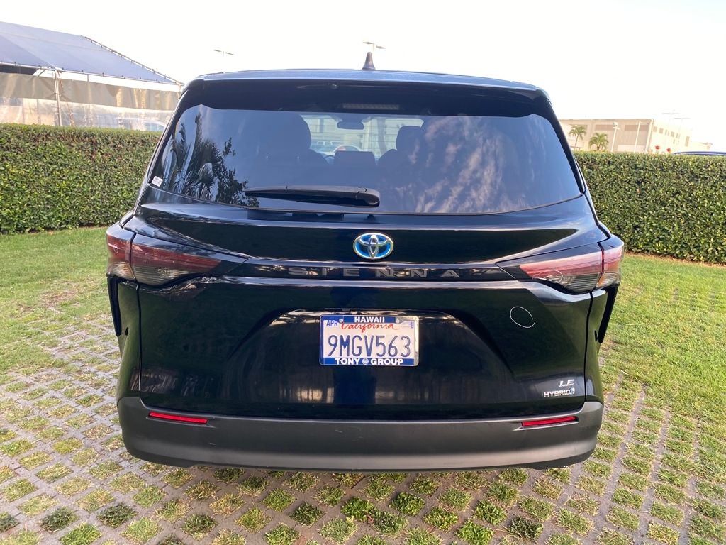 2024 Toyota Sienna Base