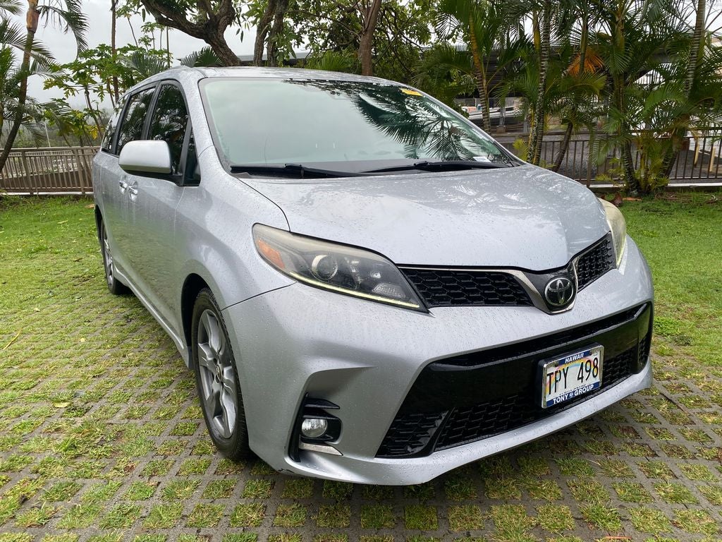 2018 Toyota Sienna Base