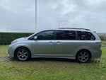 2018 Toyota Sienna Base