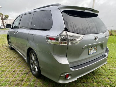 2018 Toyota Sienna Base