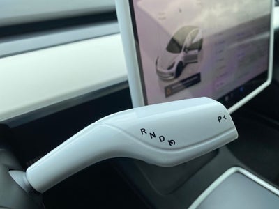 2022 Tesla Model 3 Base