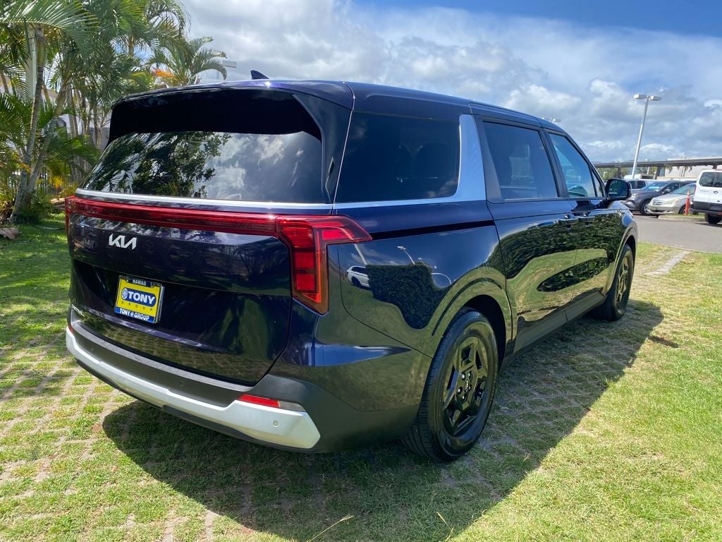 2025 Kia Carnival Base