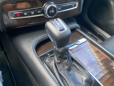 2017 Volvo XC90 Base