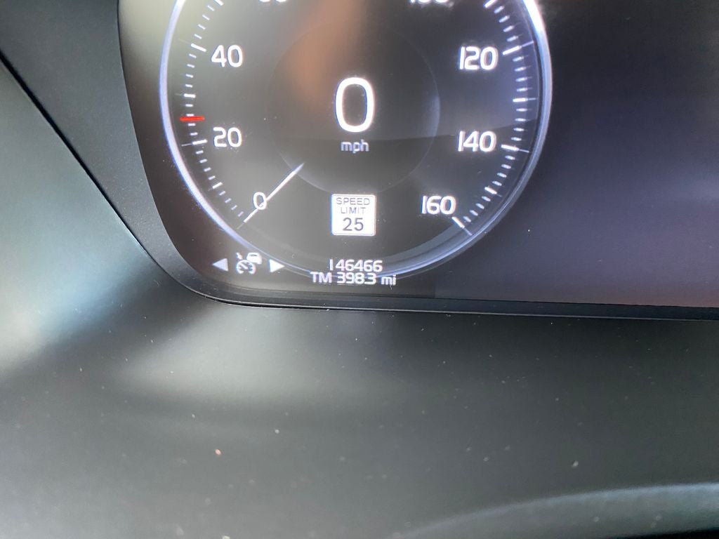 2017 Volvo XC90 Base